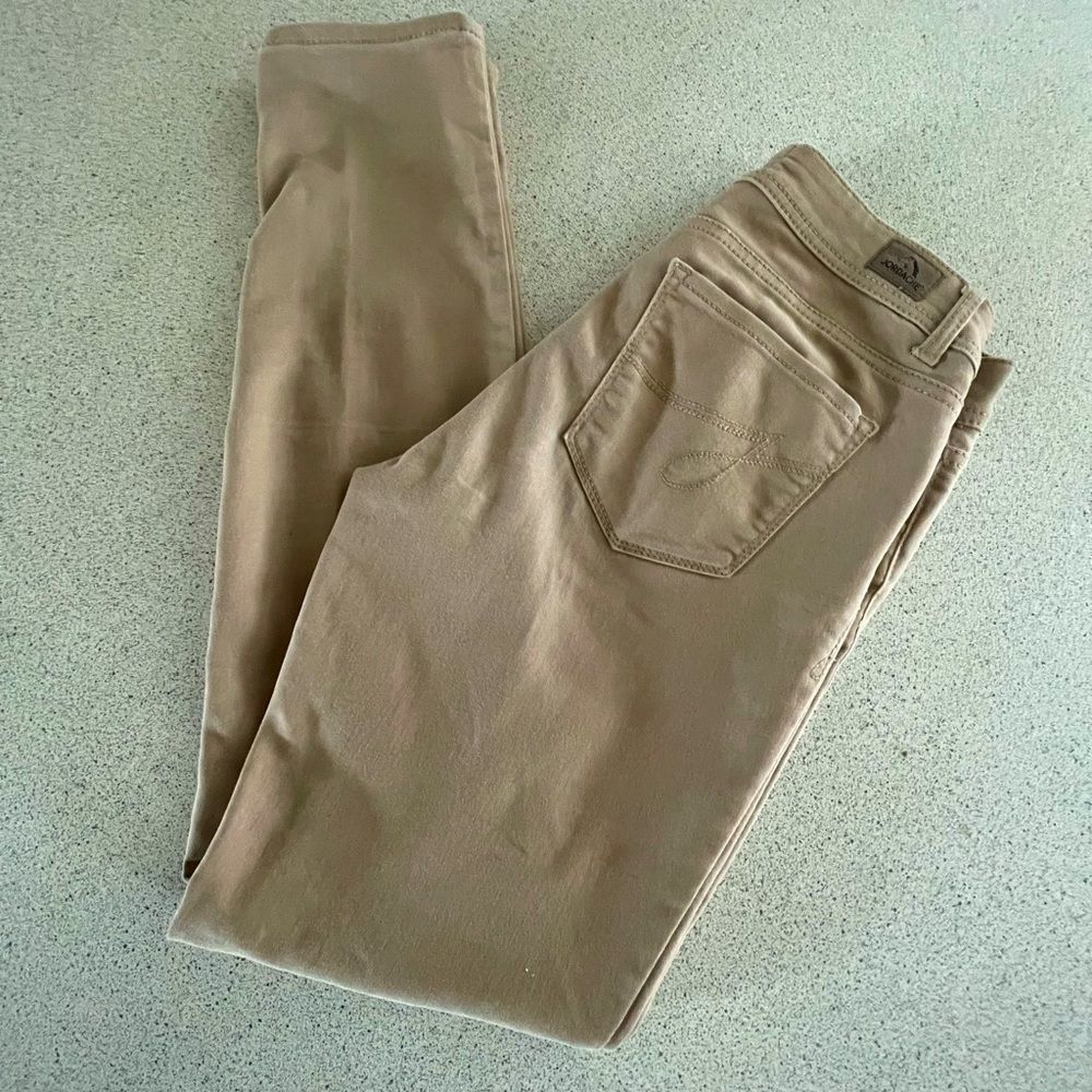 #31 Jordache mid rise skinny jeans